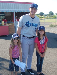 Mike Zunino with some fans Seattle Mariners Everett AquaSox
