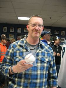 598774_353641371420139_1427627745_n